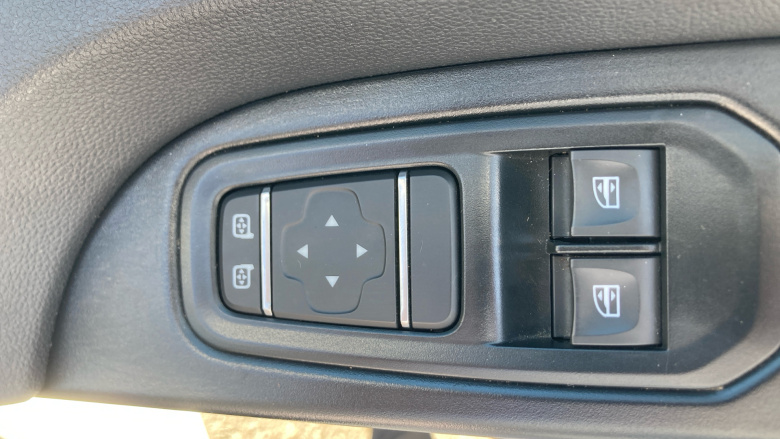 Renault Trafic Swb Diesel SL30 Blue dCi 130 Advance Van